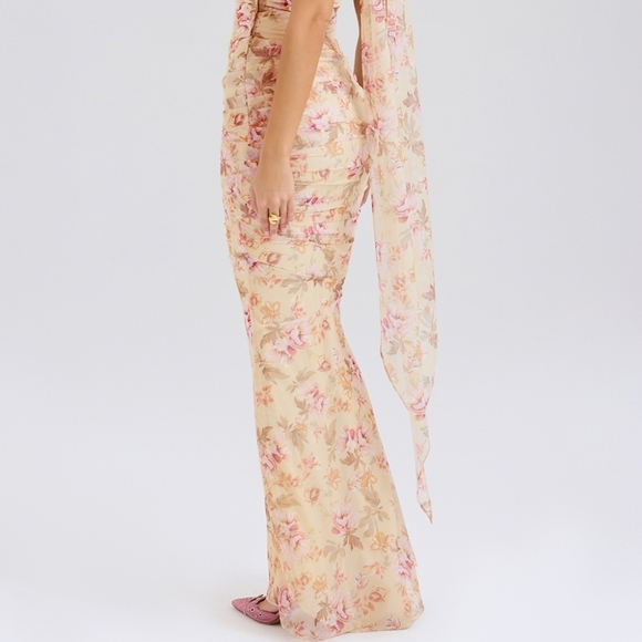 NWT House of CB Cassidy Honeyflower fluted hem ruched maxi skirt XL - Picture 3 of 10